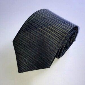 Calvin Klein Men’s 100% Silk Tie Silvery Metallic Preppy Business Casual Wedding